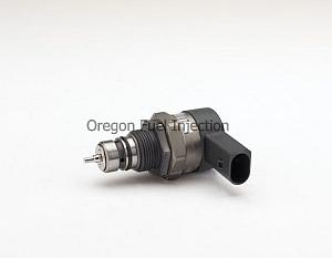 0281002826 Flow control valve, fits in the high pressure rail, fits Sprinter and Jeep 3.0 2007 - 2009