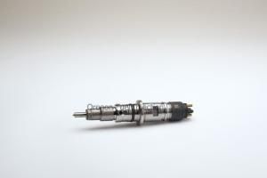 New Bosch CR injector 0445120356 Cummins 5303101